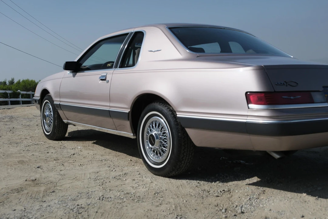 1986 Ford Thunderbird 9th Gen - Image 12 of 31