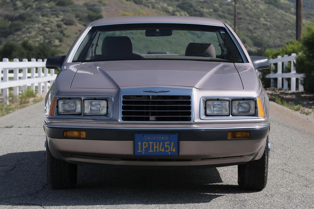 1986 Ford Thunderbird 9th Gen - Image 2 of 31