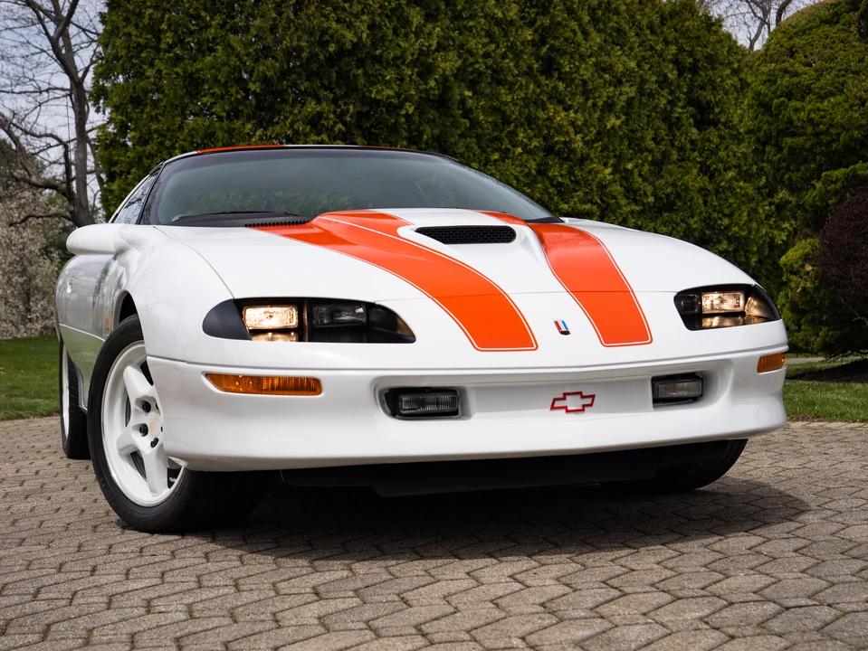 1997 Chevrolet Camaro SS 4th Gen - Image 16 of 31