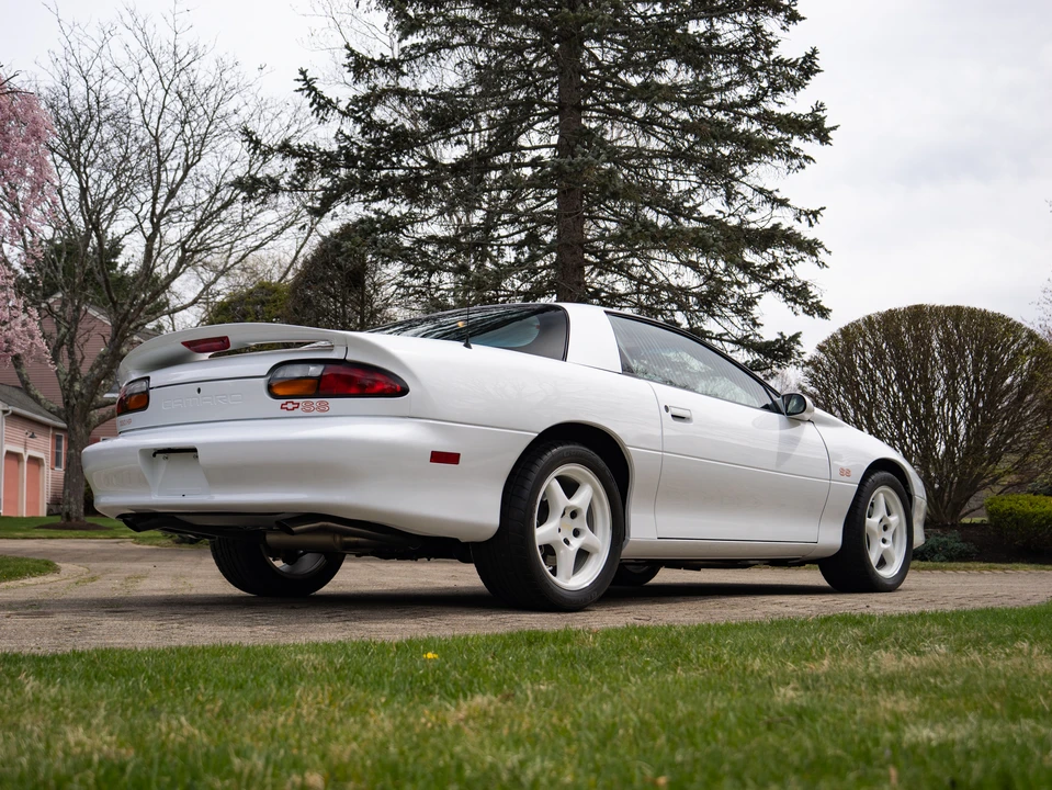 1997 Chevrolet Camaro SS 4th Gen - Image 22 of 31