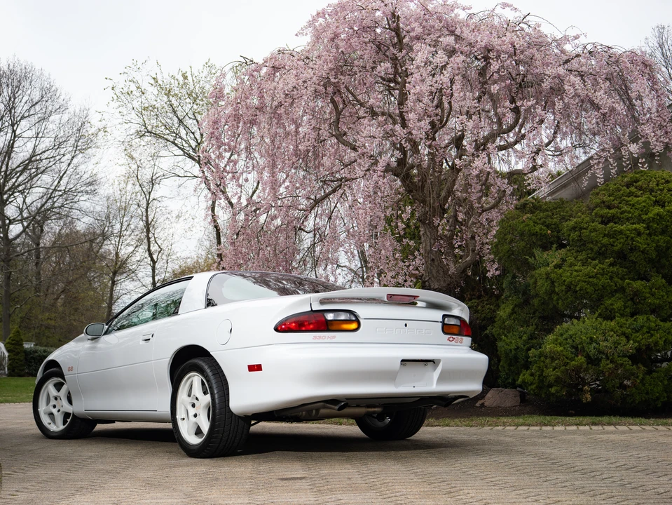 1997 Chevrolet Camaro SS 4th Gen - Image 28 of 31