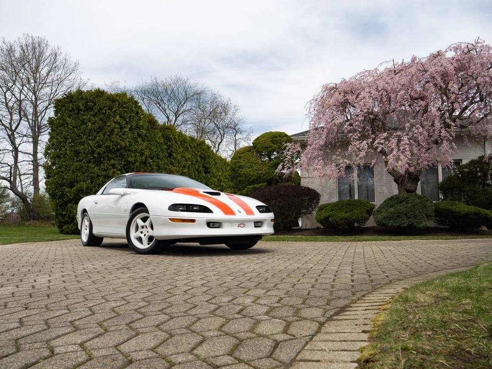 1997 Chevrolet Camaro SS 4th Gen - Image 9 of 31