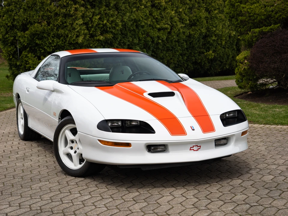 1997 Chevrolet Camaro SS 4th Gen - Image 10 of 31