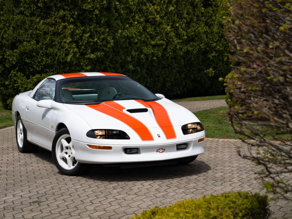 1997 Chevrolet Camaro SS 4th Gen - Image 12 of 31