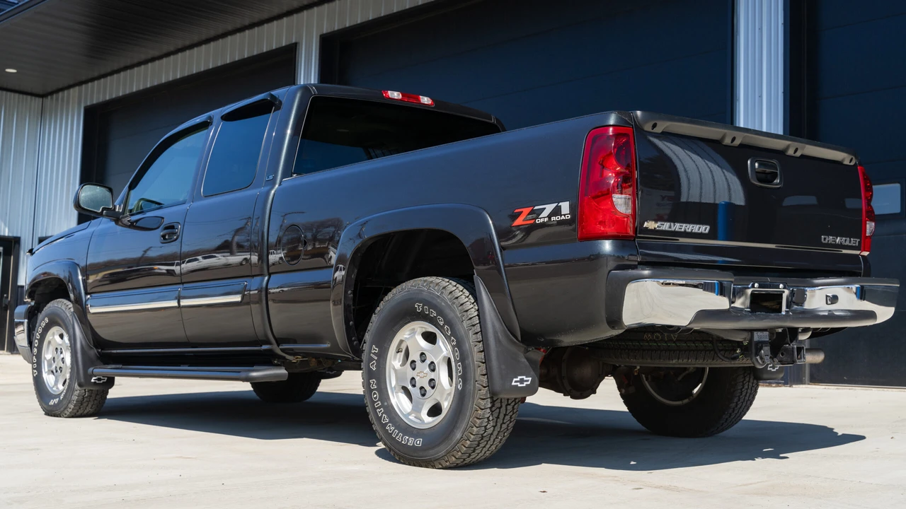 2003 Chevrolet Silverado 1st Gen - Image 3 of 31