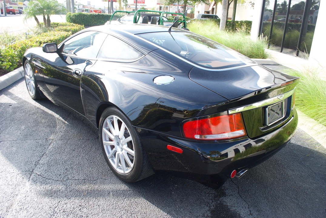 2006 Aston Martin Vanquish 1st Gen - Image 13 of 31