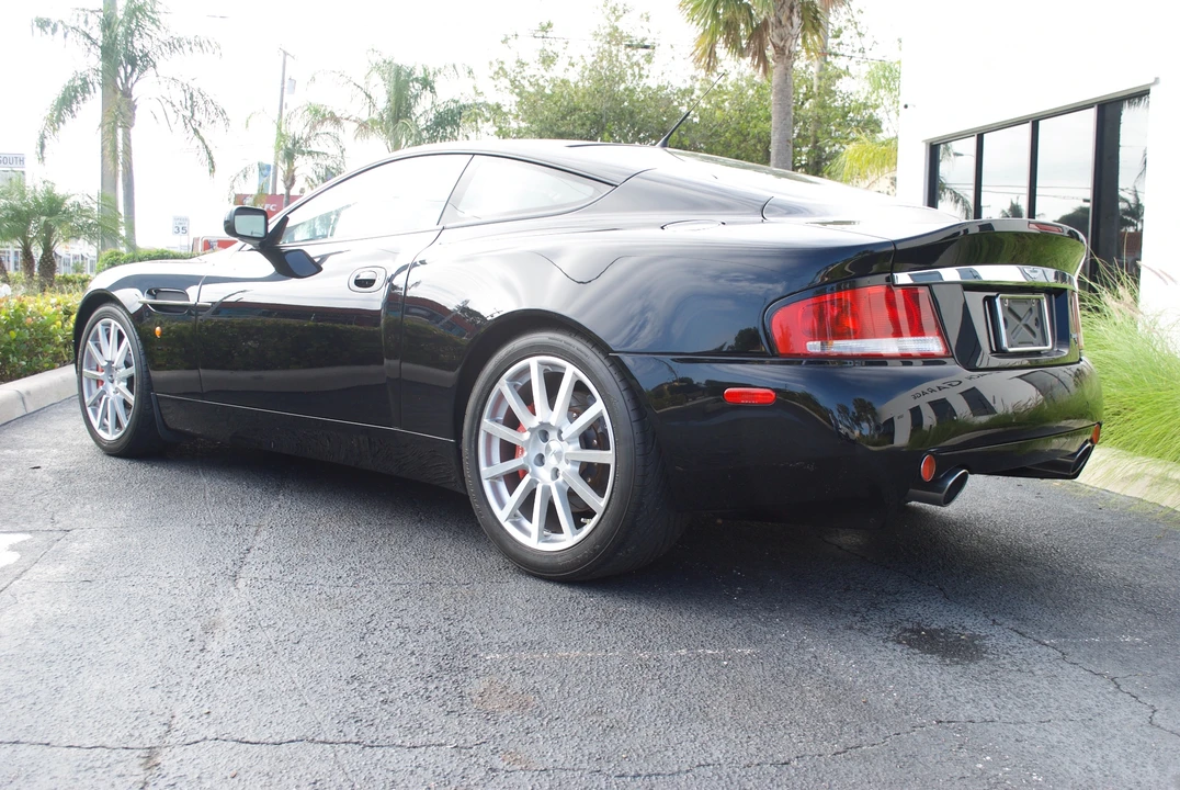 2006 Aston Martin Vanquish 1st Gen - Image 11 of 31