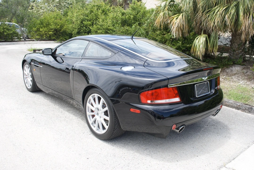 2006 Aston Martin Vanquish 1st Gen - Image 12 of 31