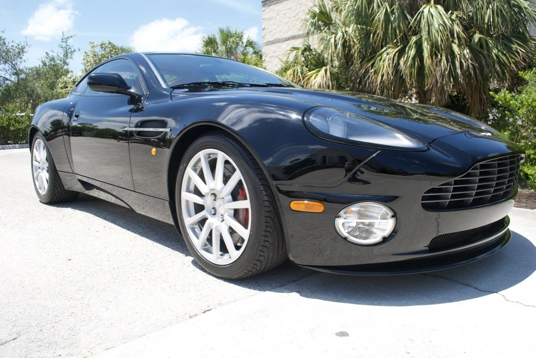 2006 Aston Martin Vanquish 1st Gen - Image 25 of 31