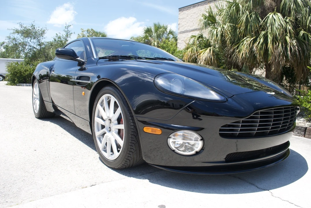 2006 Aston Martin Vanquish 1st Gen - Image 26 of 31