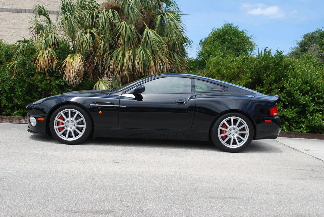 2006 Aston Martin Vanquish 1st Gen - Image 9 of 31