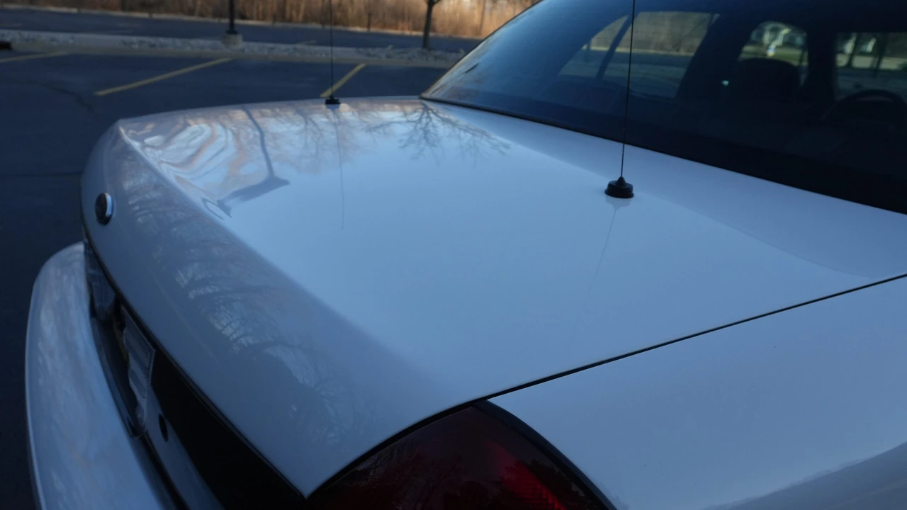 2006 Ford Crown Victoria - Image 21 of 31