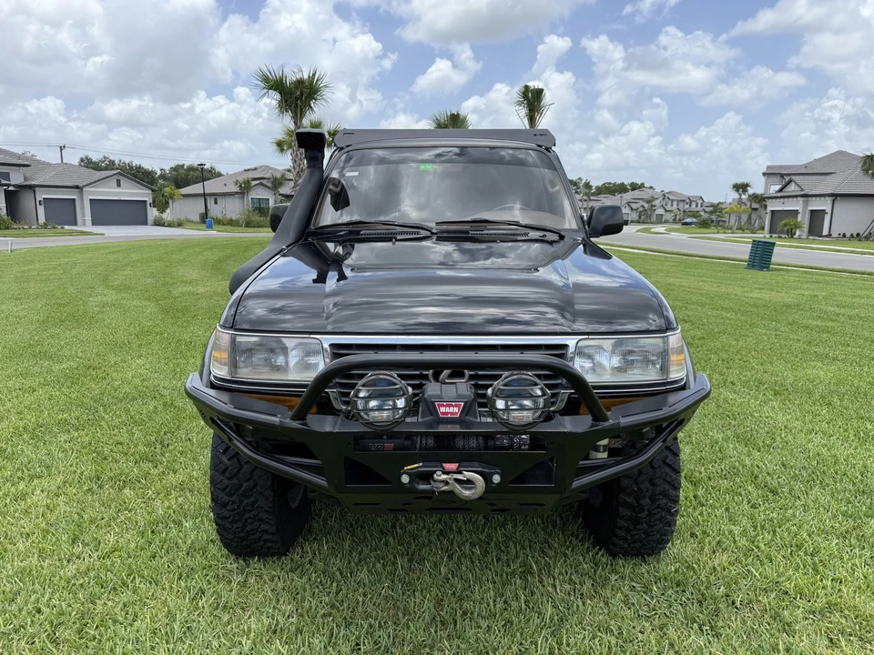 1997 Lexus LX 1st Gen - Image 17 of 31