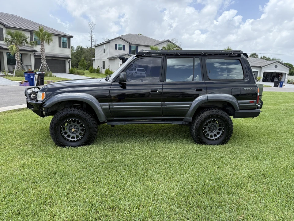 1997 Lexus LX 1st Gen - Image 4 of 31