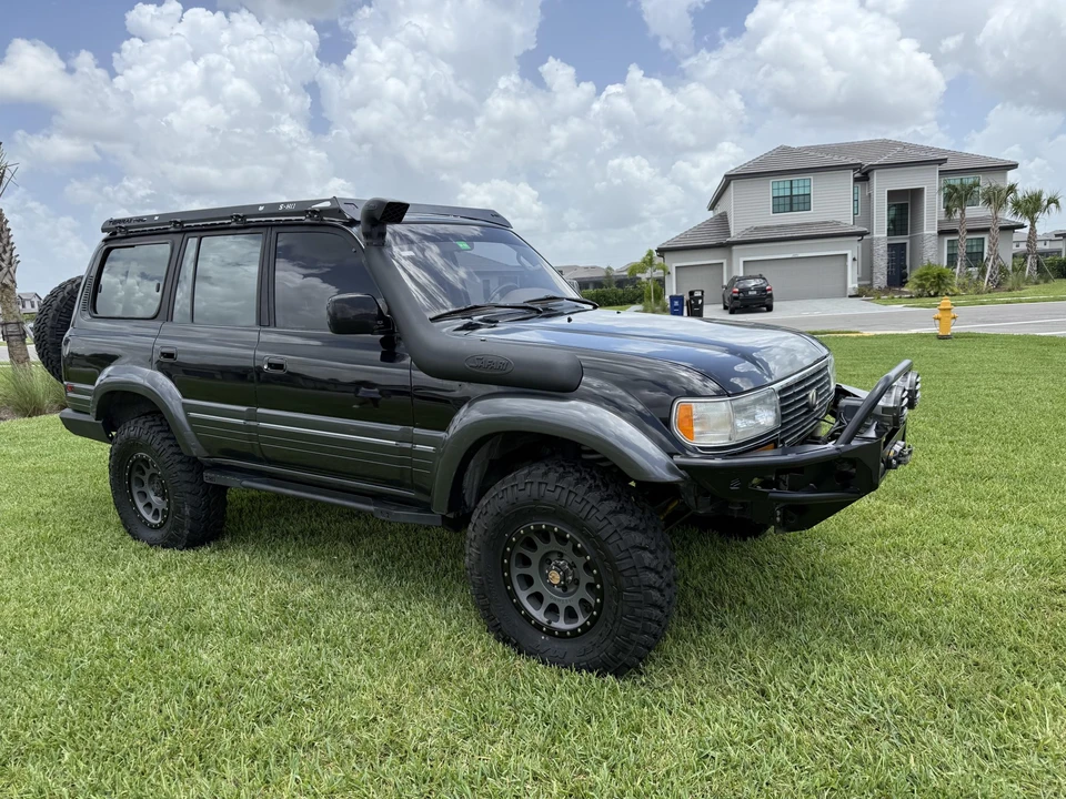 1997 Lexus LX 1st Gen - Image 14 of 31