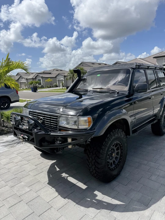 1997 Lexus LX 1st Gen - Image 18 of 31