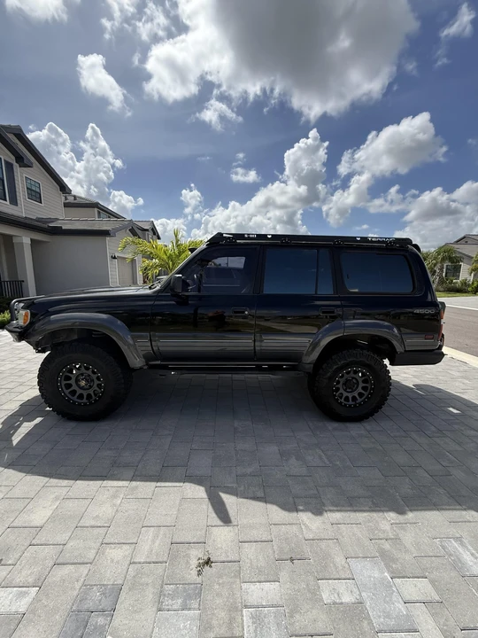 1997 Lexus LX 1st Gen - Image 20 of 31