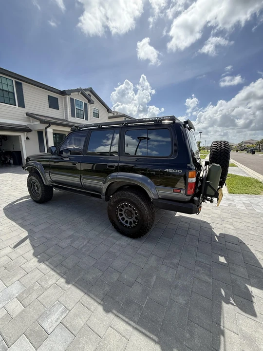 1997 Lexus LX 1st Gen - Image 21 of 31