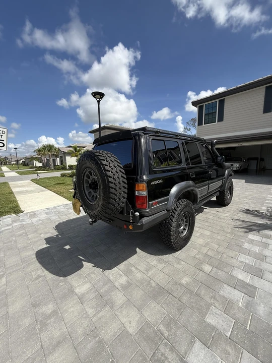 1997 Lexus LX 1st Gen - Image 24 of 31