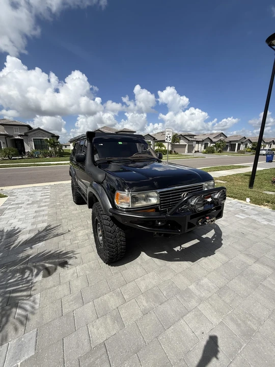 1997 Lexus LX 1st Gen - Image 29 of 31