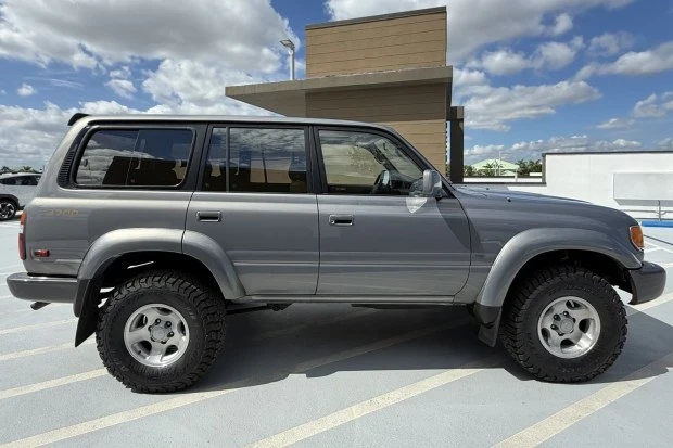 1997 Toyota J80 Land Cruiser - Image 3 of 7