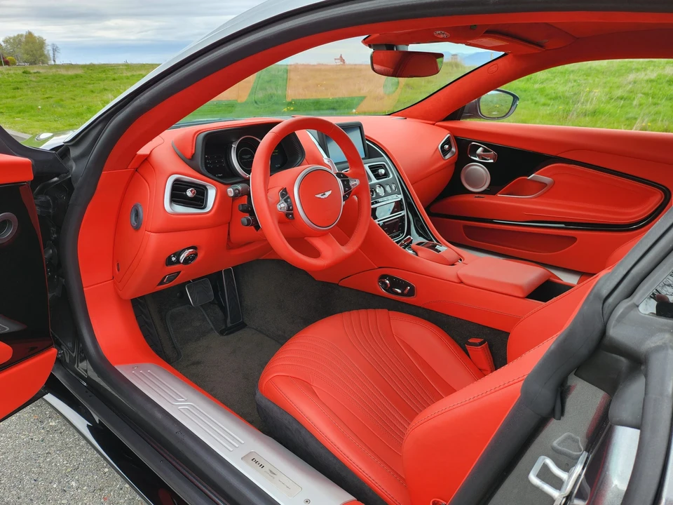 2017 Aston Martin DB11 - Image 28 of 31