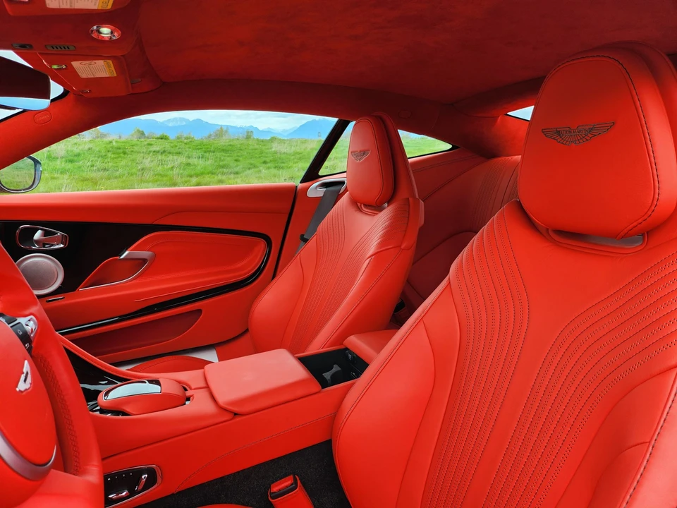 2017 Aston Martin DB11 - Image 23 of 31