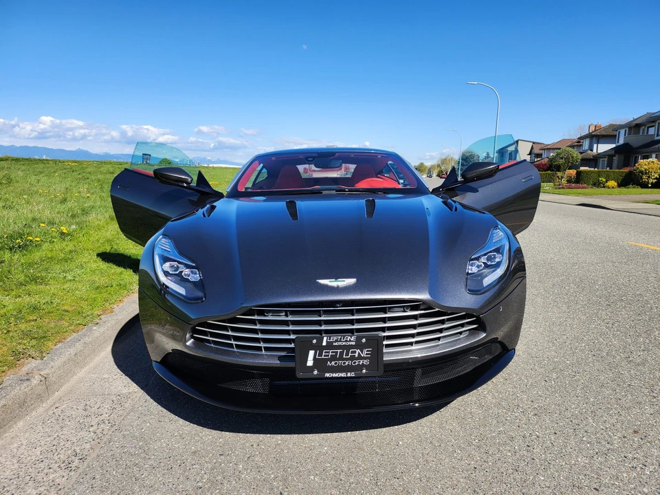 2017 Aston Martin DB11 - Image 11 of 31