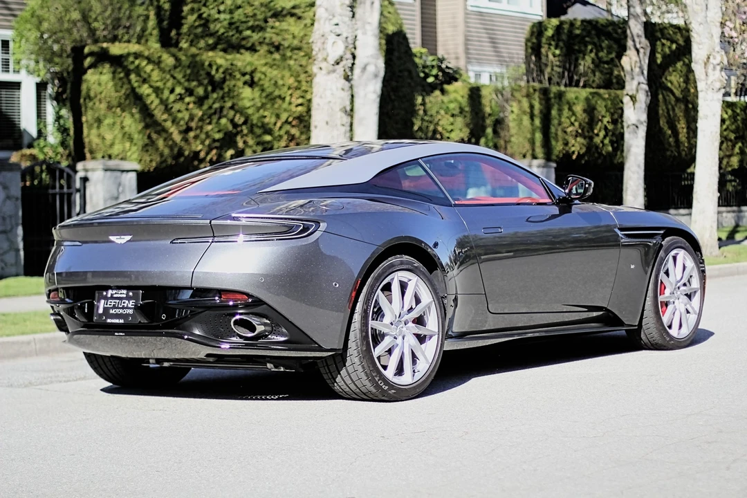 2017 Aston Martin DB11 - Image 6 of 31