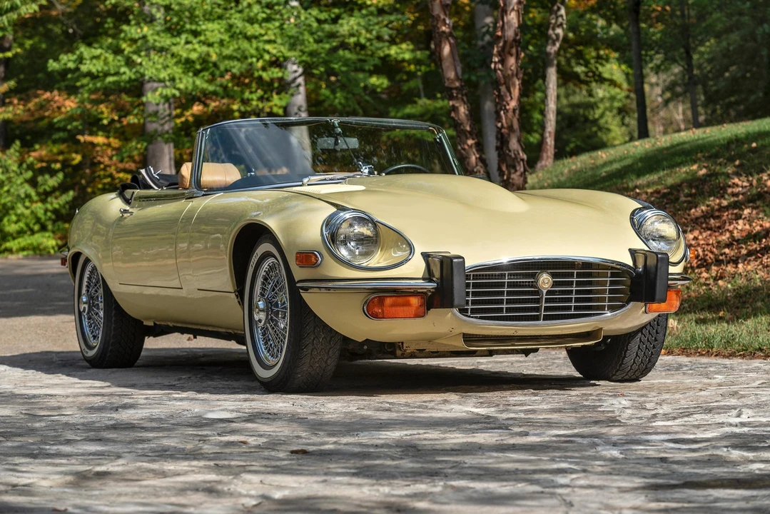 1974 Jaguar E-Type Series 3 V12 - Image 12 of 31