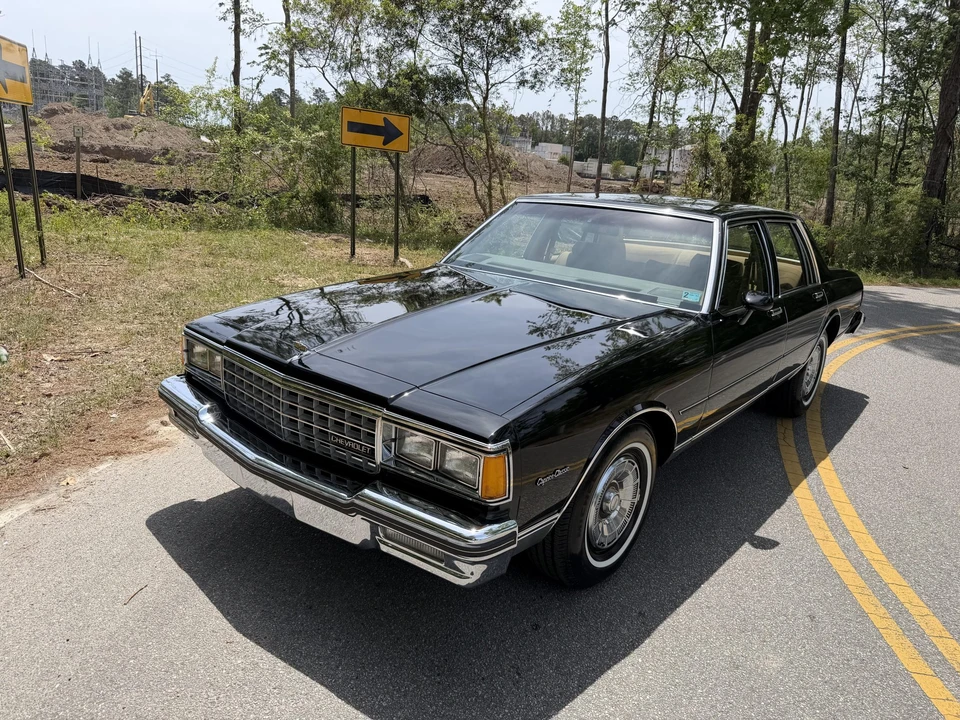 1981 Chevrolet Caprice - Image 16 of 31