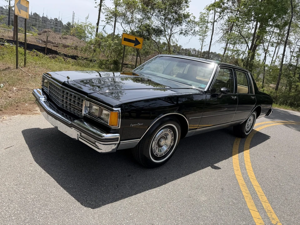 1981 Chevrolet Caprice - Image 14 of 31