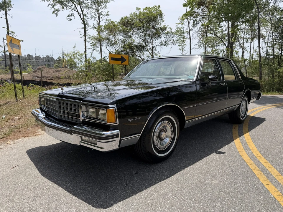 1981 Chevrolet Caprice - Image 13 of 31