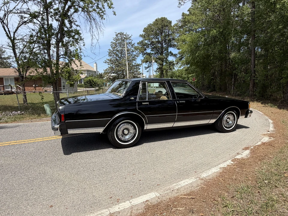 1981 Chevrolet Caprice - Image 23 of 31