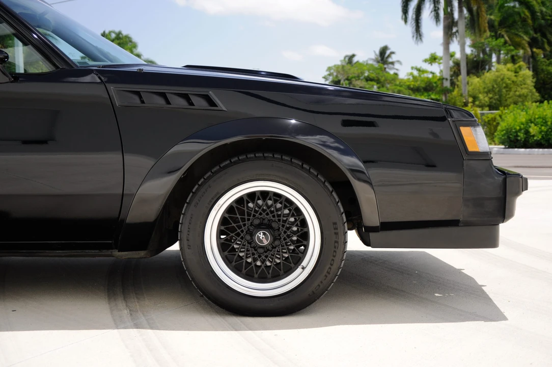1987 Buick Grand National GNX - Image 17 of 31