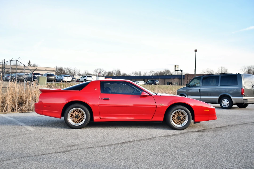 1988 Pontiac Firebird Trans Am 3rd Gen - Image 4 of 31