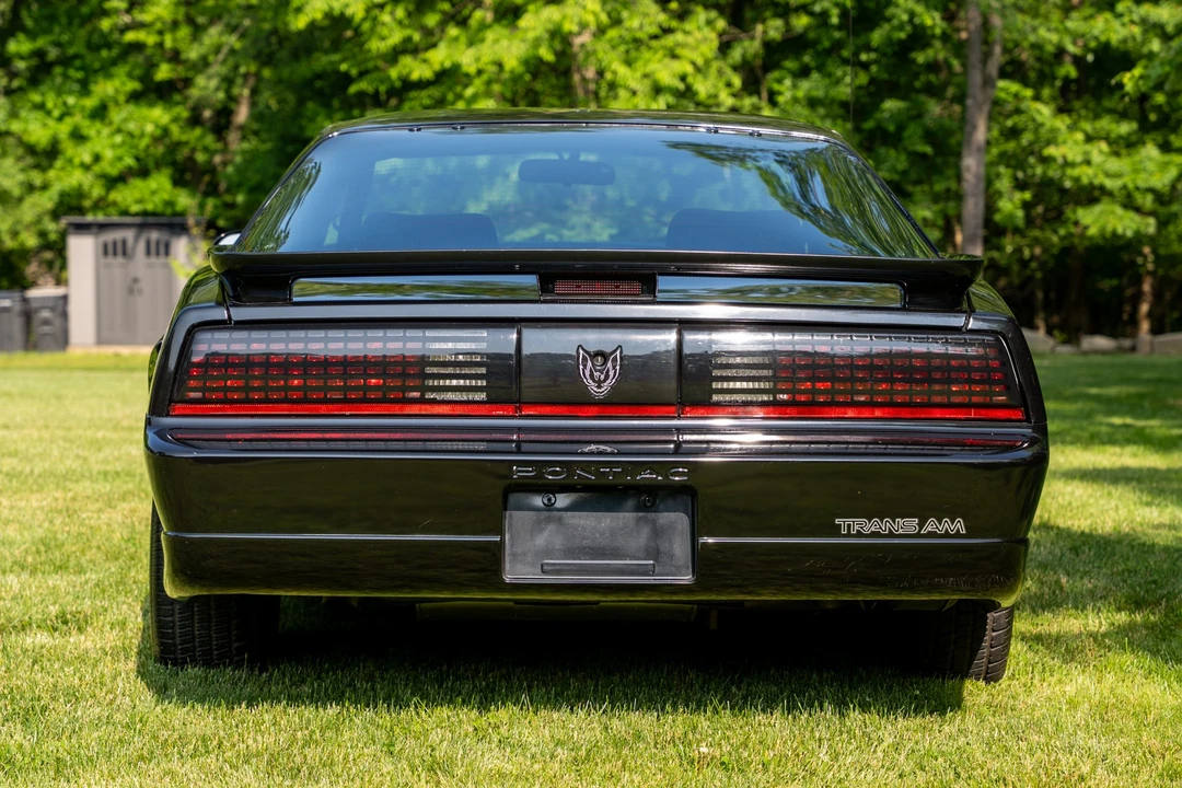 1989 Pontiac Firebird Trans Am 3rd Gen - Image 15 of 31
