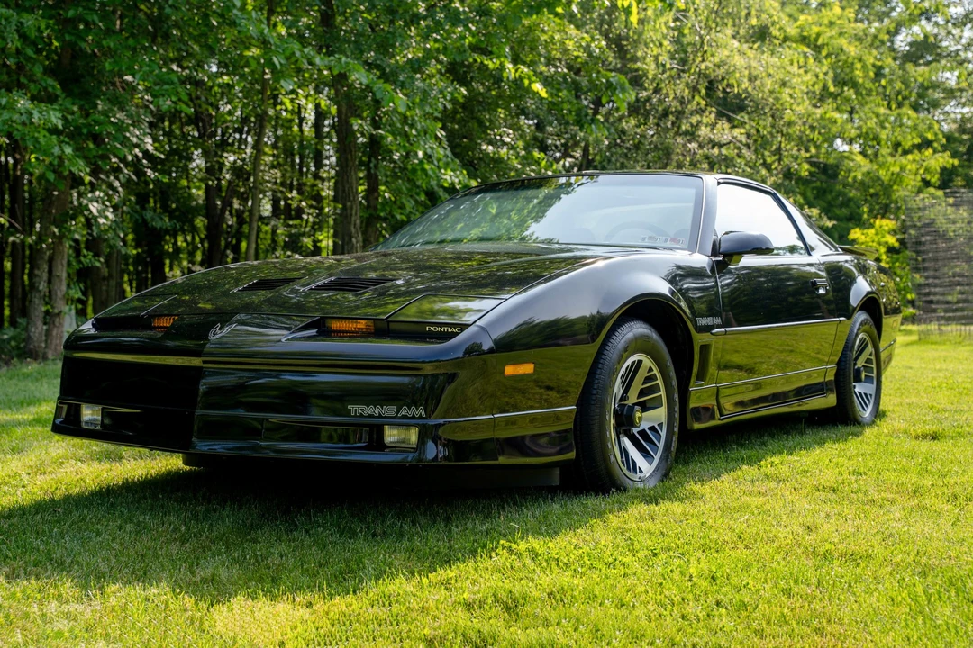 1989 Pontiac Firebird Trans Am 3rd Gen - Image 10 of 31