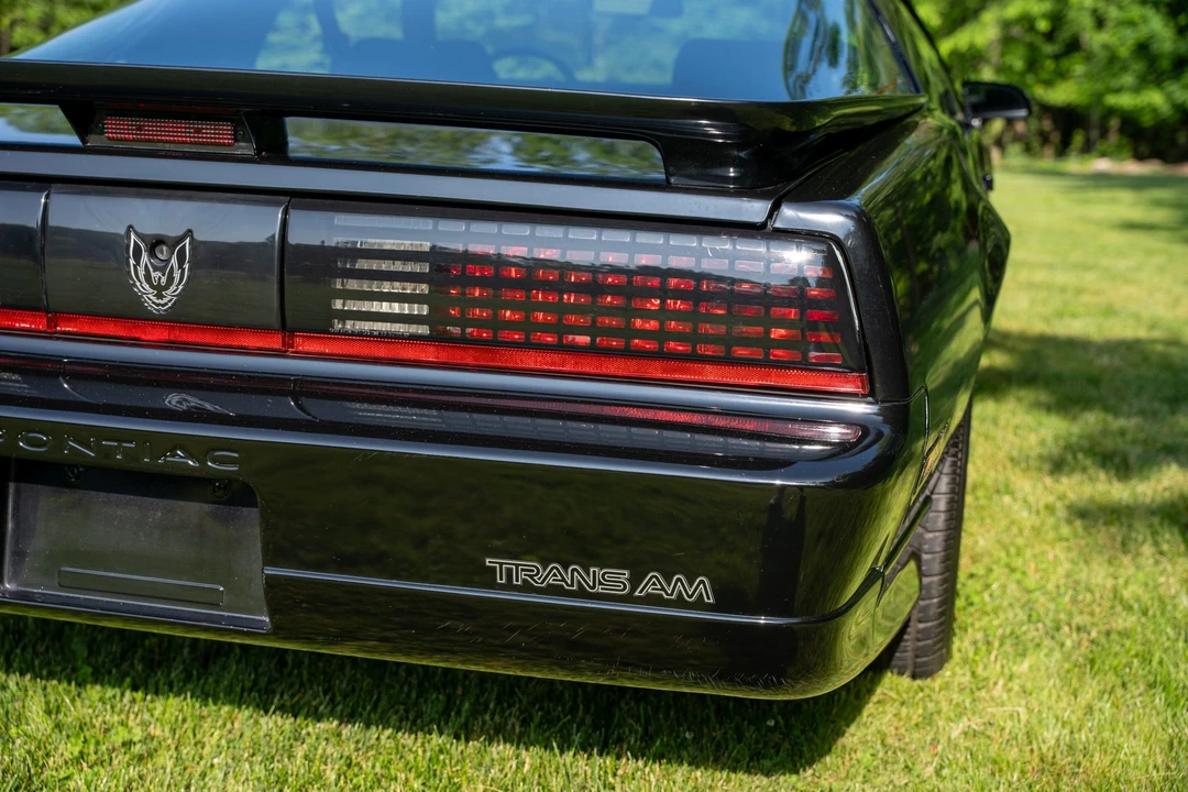 1989 Pontiac Firebird Trans Am 3rd Gen - Image 21 of 31