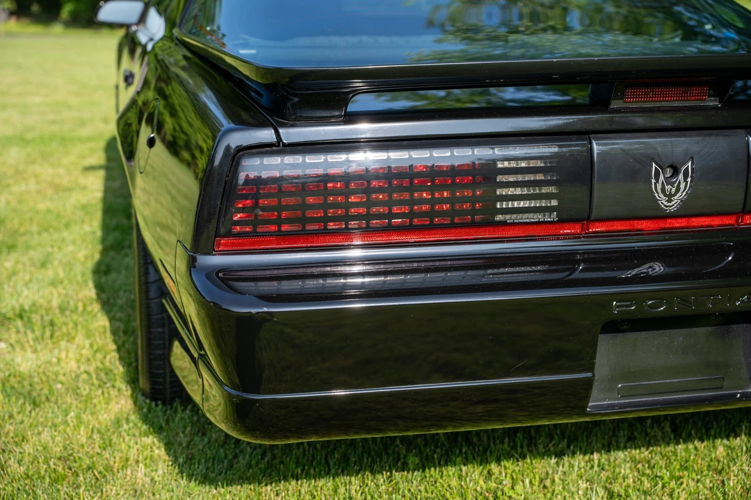 1989 Pontiac Firebird Trans Am 3rd Gen - Image 20 of 31