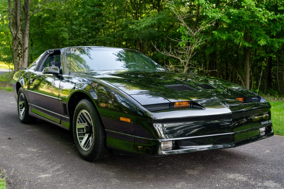 1989 Pontiac Firebird Trans Am 3rd Gen - Image 4 of 31