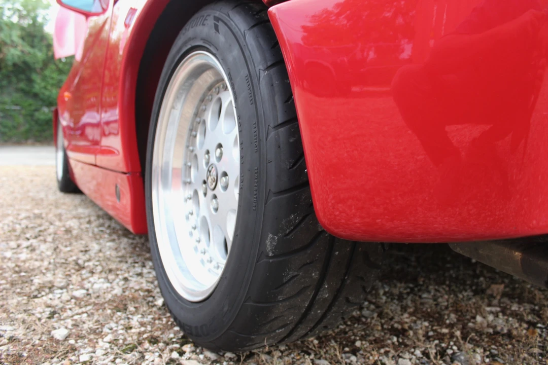 1990 Alfa Romeo SZ - Image 16 of 31