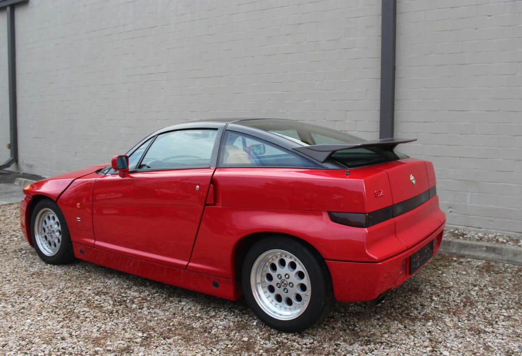 1990 Alfa Romeo SZ - Image 8 of 31