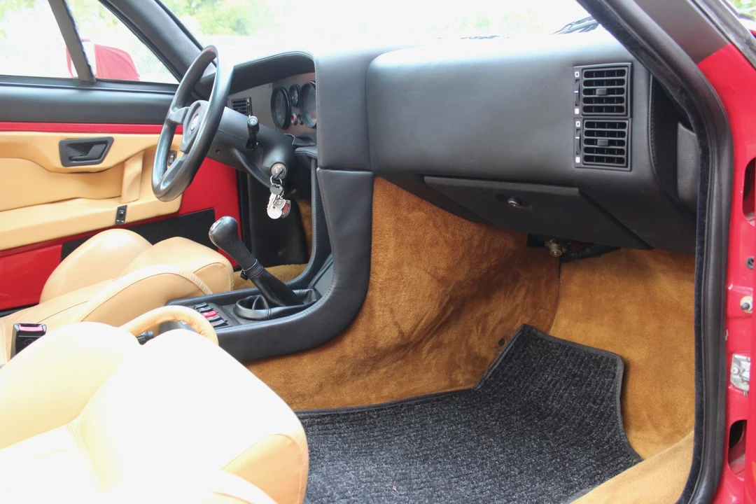 1990 Alfa Romeo SZ - Image 24 of 31