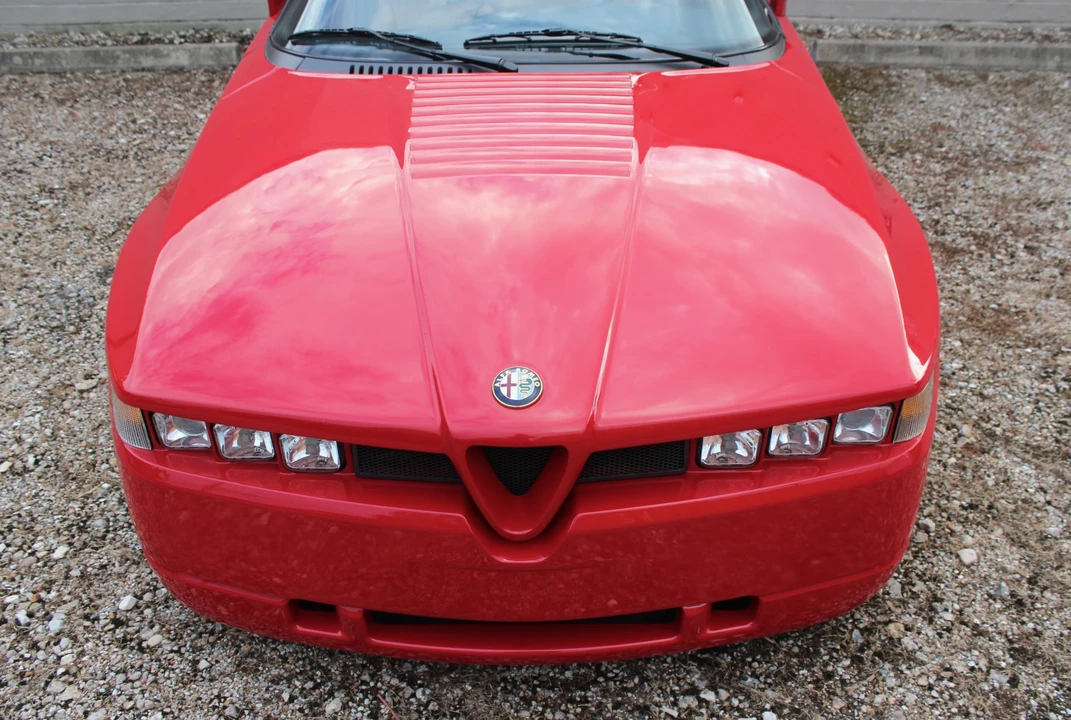 1990 Alfa Romeo SZ - Image 9 of 31