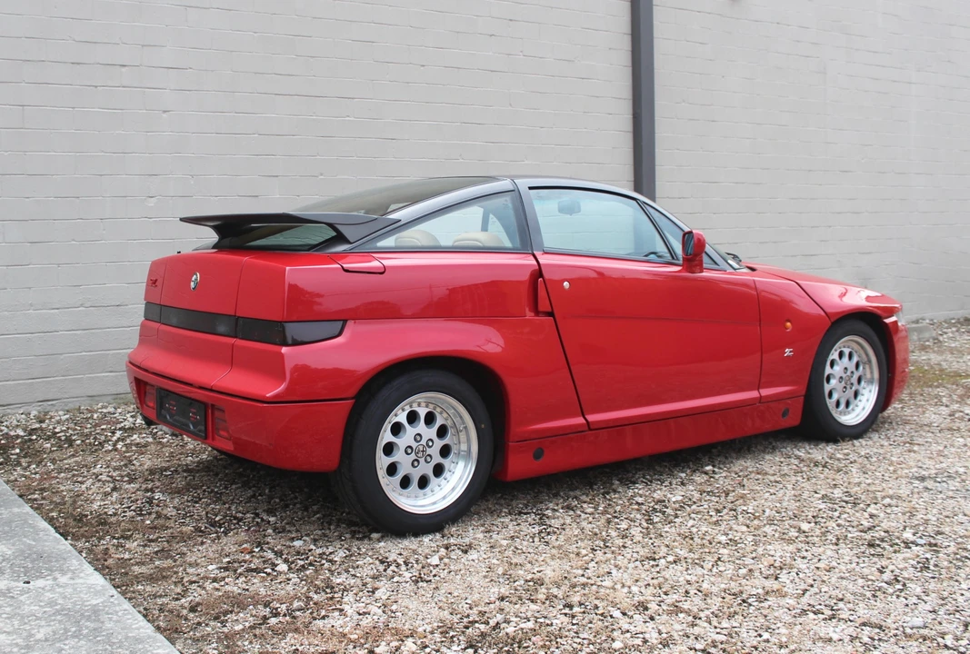 1990 Alfa Romeo SZ - Image 7 of 31