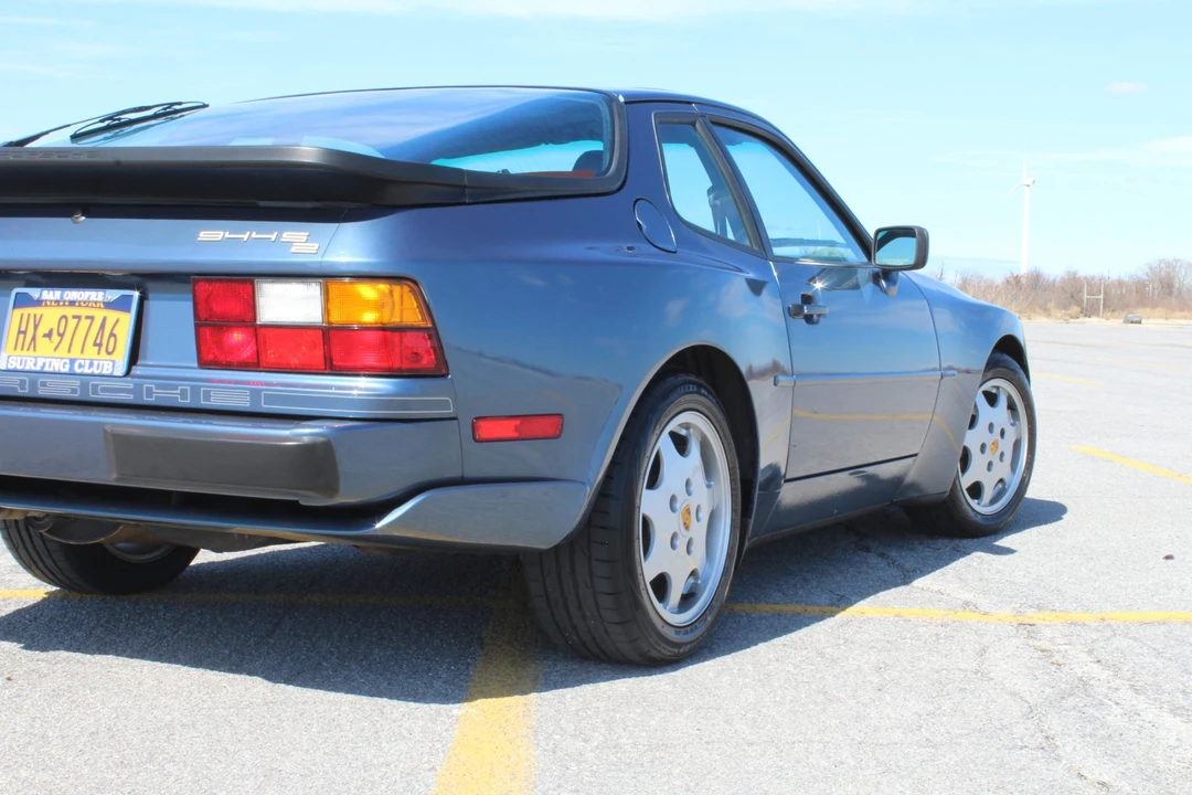 1990 Porsche 944 S2 - Image 25 of 31