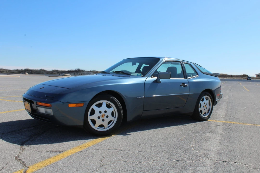 1990 Porsche 944 S2 - Image 13 of 31