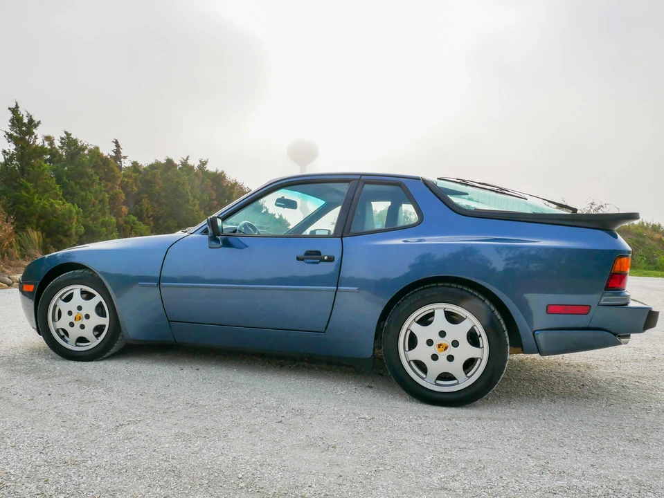 1990 Porsche 944 S2 - Image 16 of 31