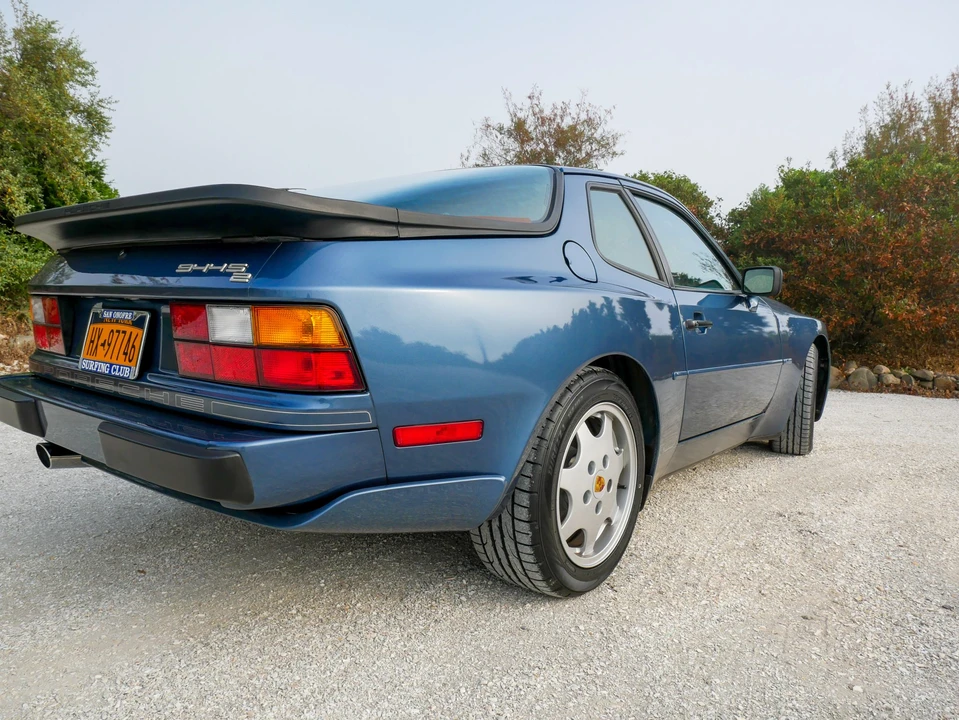 1990 Porsche 944 S2 - Image 25 of 31